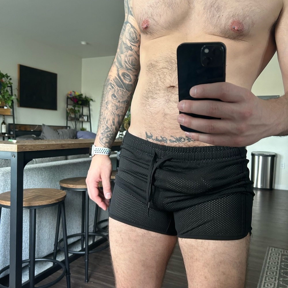 Men's Black Athletic Shorts - Picture 3 of 4